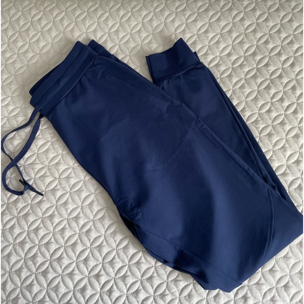 NWT BuffBunny Navy Jasmine Joggers M